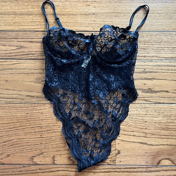 VS Black Teddy 36C - Picture 1 of 4